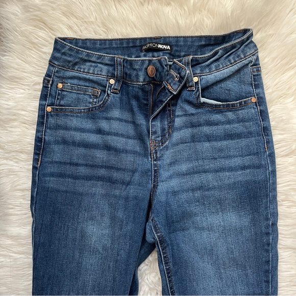 Fashion Nova Skinny Jeans - Picture 2 of 6